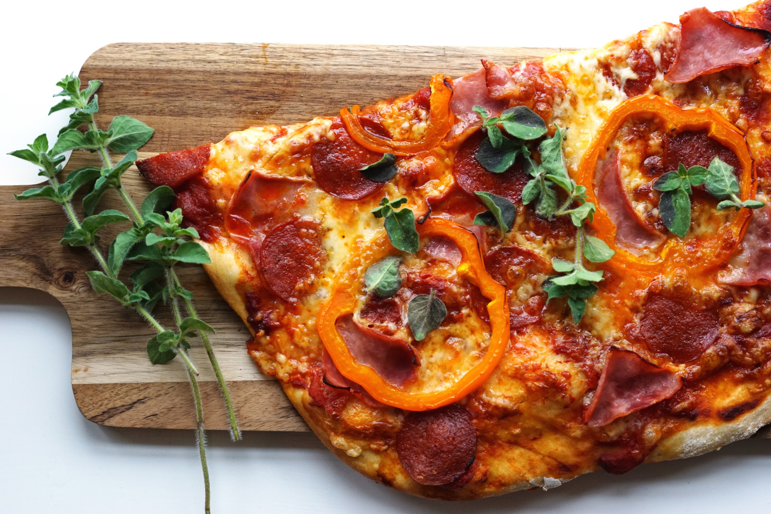 Pizza – den bedste opskrift på sprøde bunde