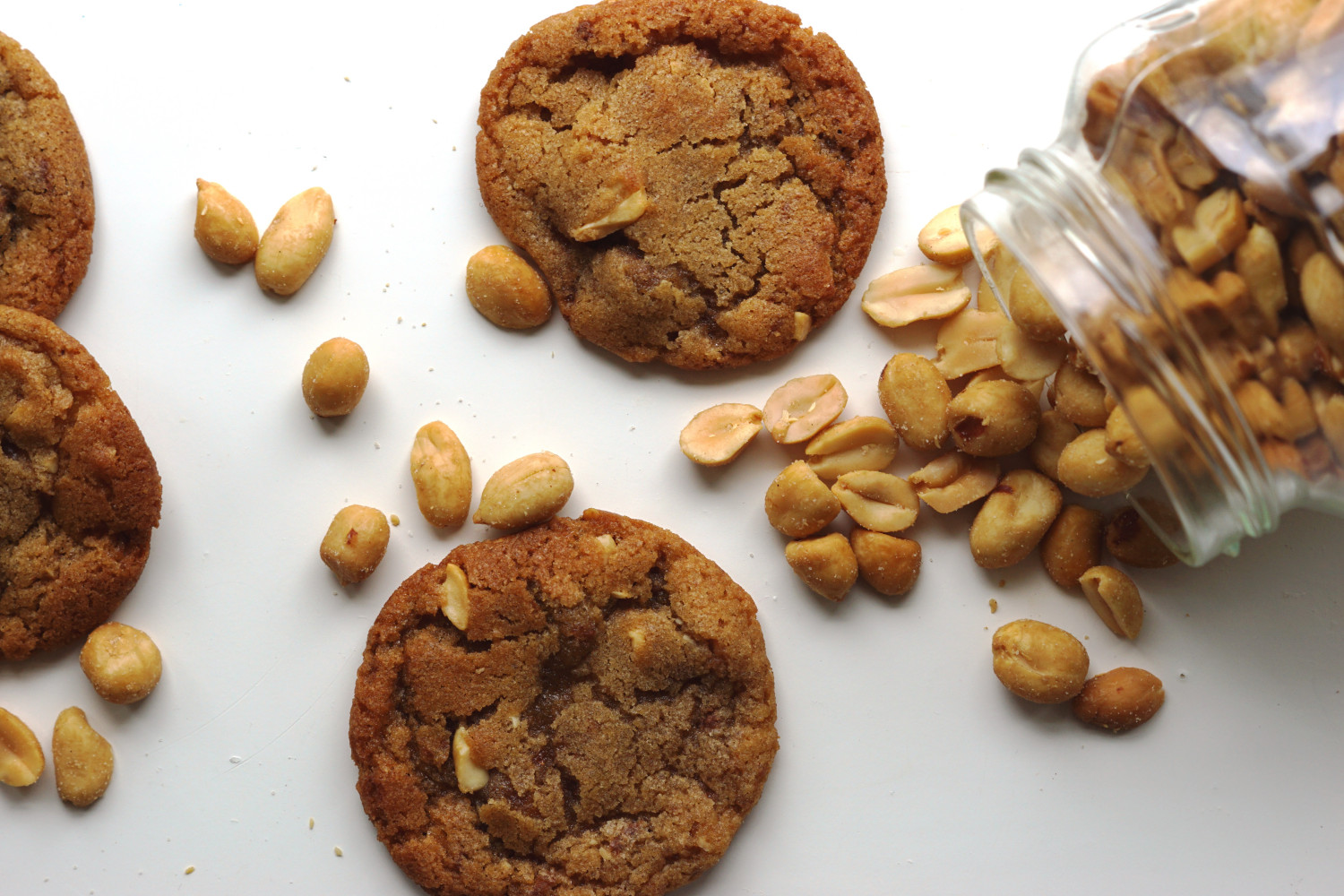 Cookies m. peanuts og chokoladestykker