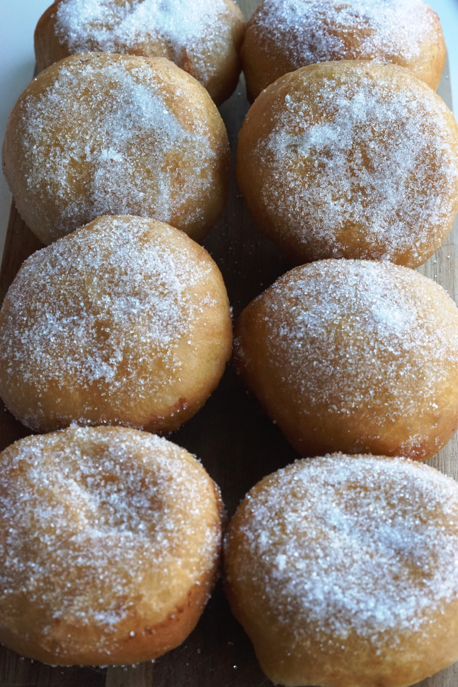 Berlinere m. jordbærsyltetøj