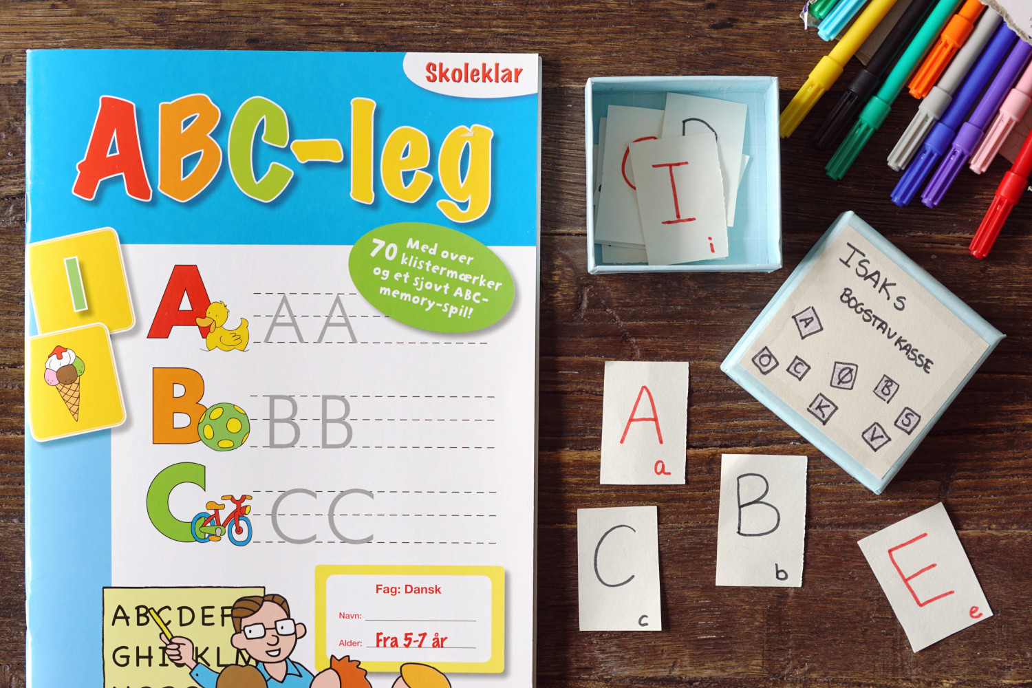 Lær alfabetet med “ABC-leg”