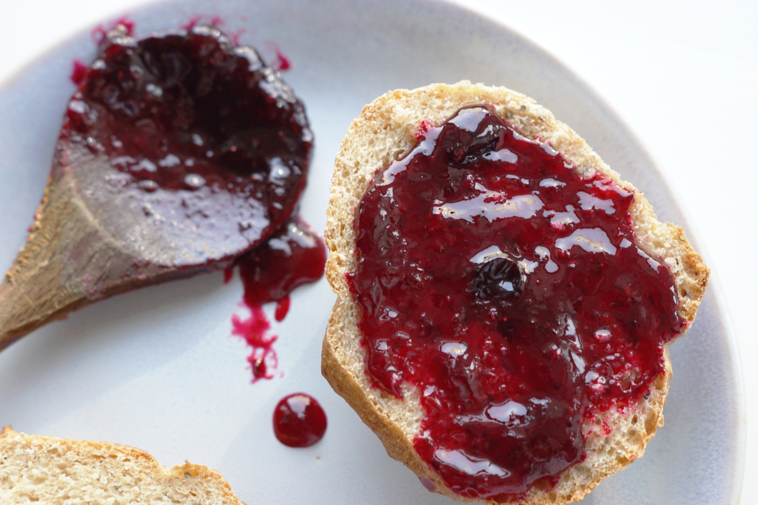 Solbær-blåbær syltetøj