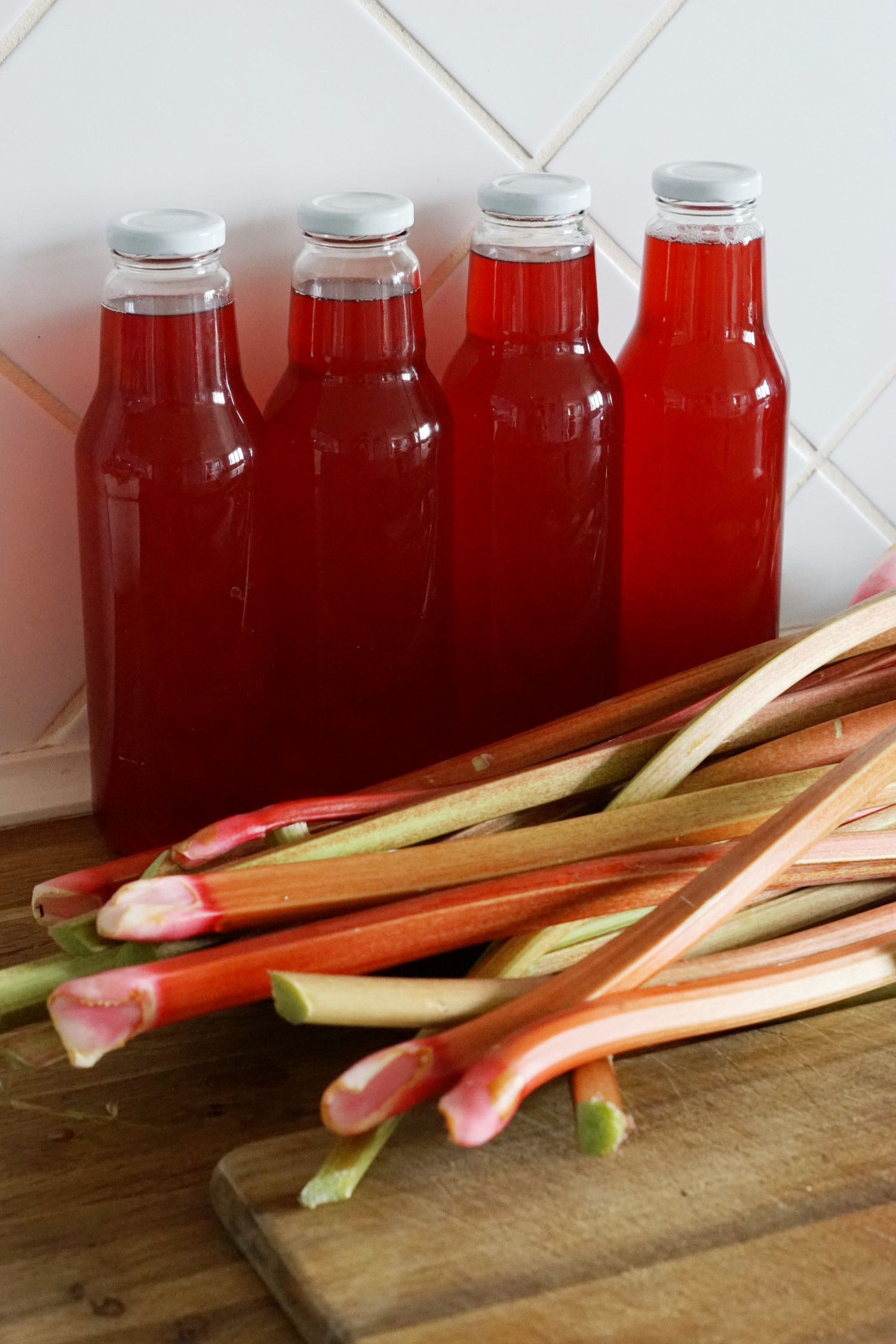 Rabarber-hindbærsaft